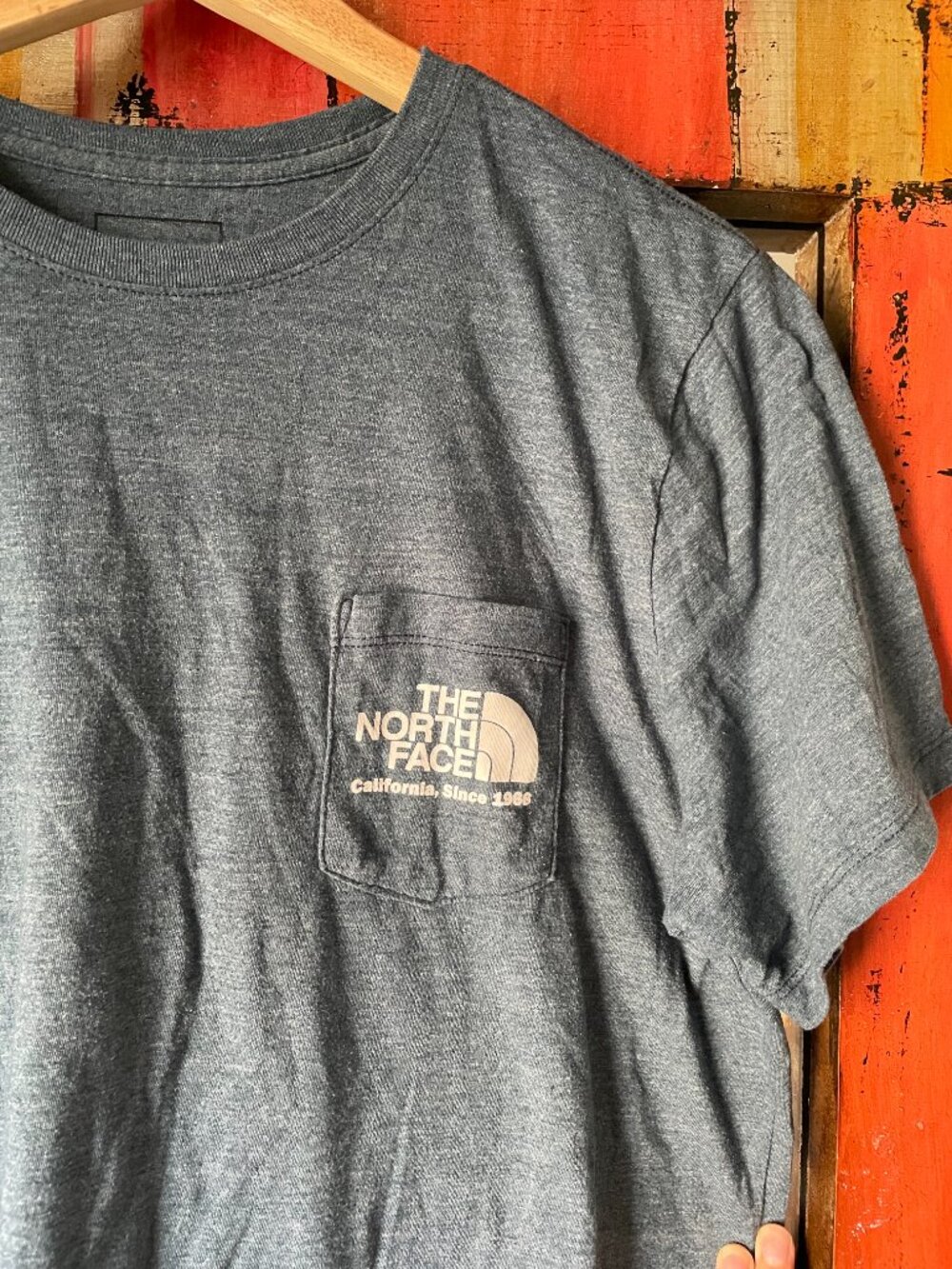The North Face California 1966 Pocket Tee in Navy โ Women's L - Picture 6 of 12